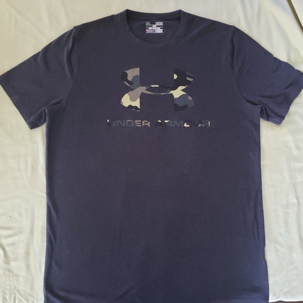 Men's Under Armour t-shirt. Med